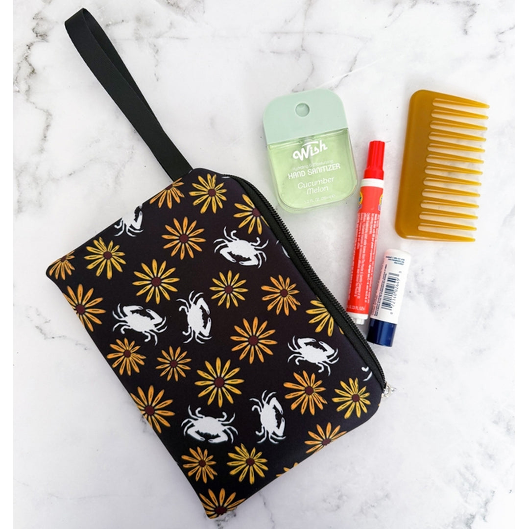 Maryland Black Eyed Susan Flower &amp; Crab Black Travel Bag