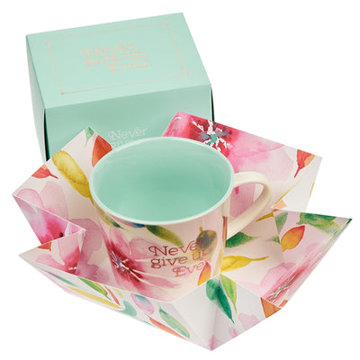 Never Give Up Pink Daisies Coffee Mug (box)