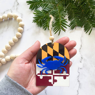 Maryland Flag and Acrylic Blue Crab Ornament (scene)
