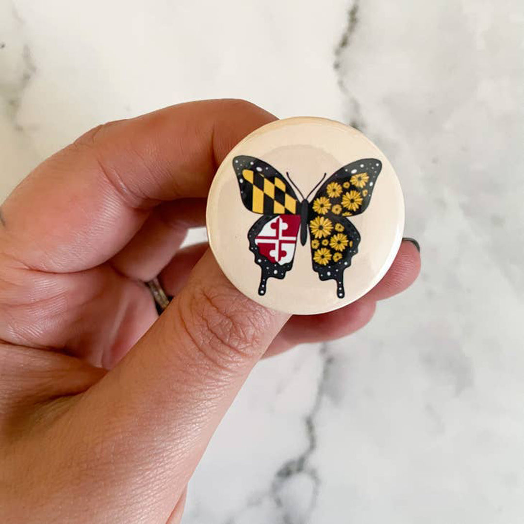 Maryland Butterfly Small Button / Badge Scene