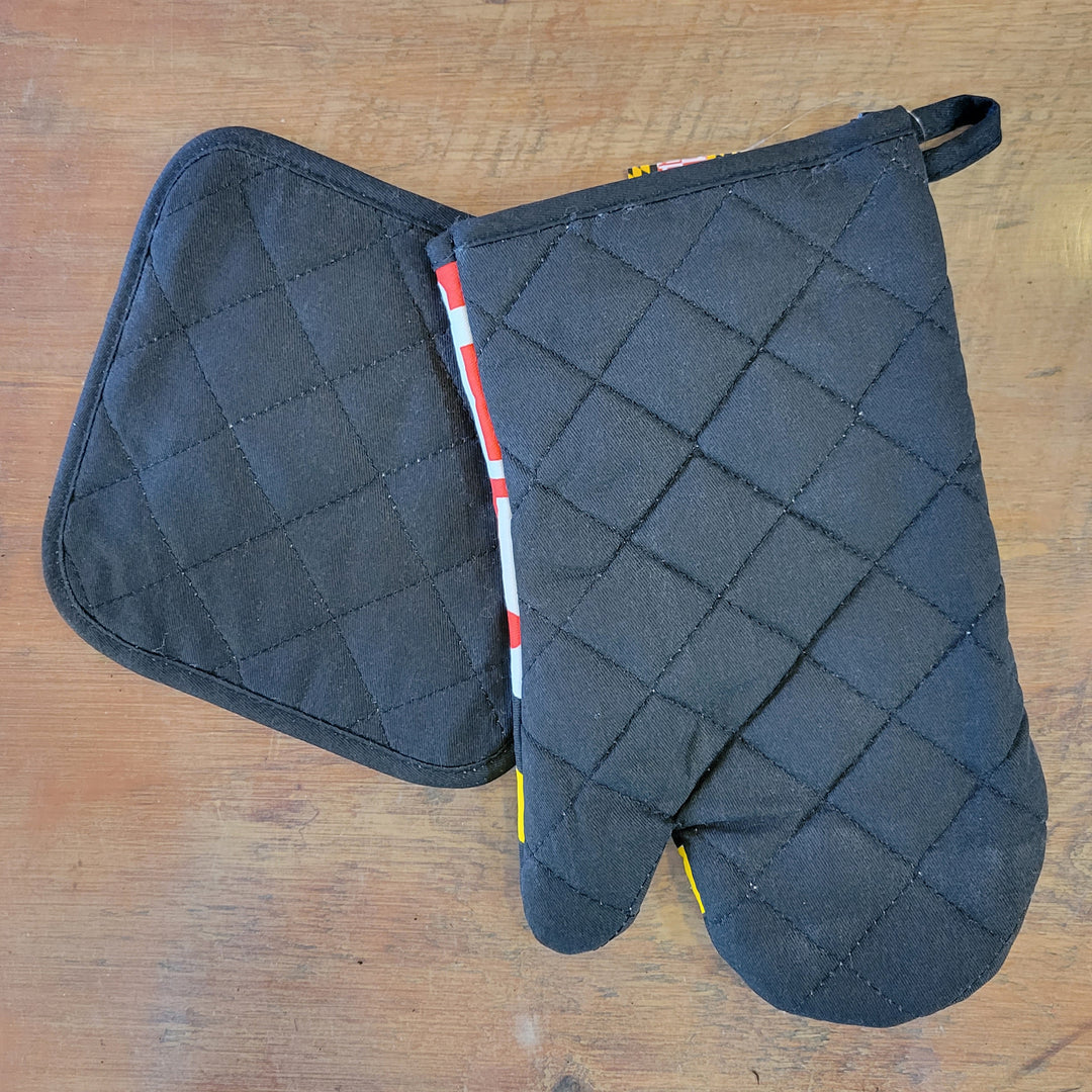 Maryland Flag Potholder and Oven Mitt Quilted back