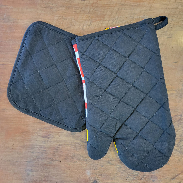 Maryland Flag Potholder and Oven Mitt Quilted back
